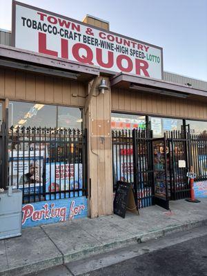 Town & Country Liquors