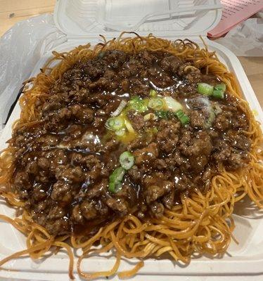 Minced beef with Pan fried noodles