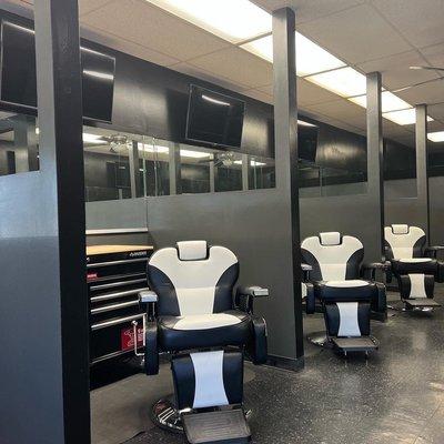 Clean work stations perfect for social distancing.