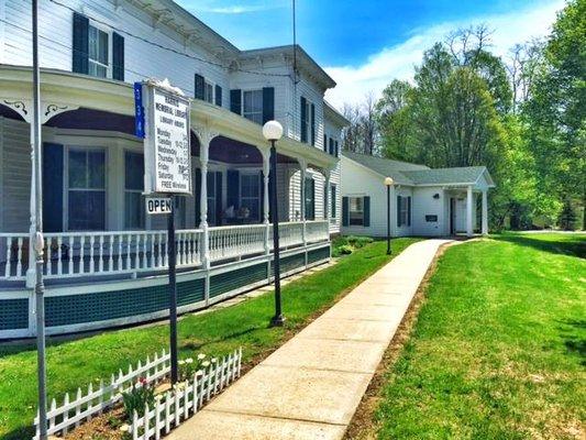 Harris Memorial Library