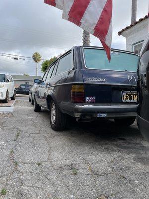 Chito's Mobile Glass