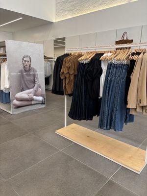 Everlane - Washington