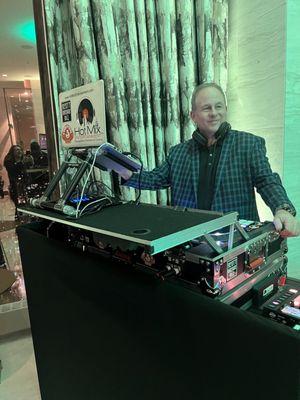 Hot Mix Entertainment Chicago's Premiere DJS