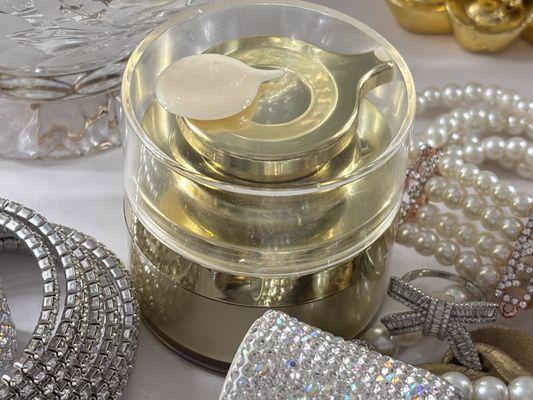 Young Supreme Esthetics