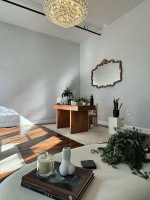 The Lounge By Tanna Rae