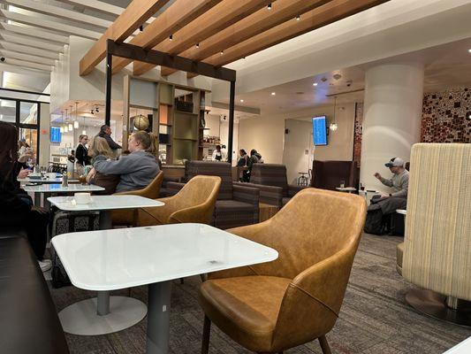 Escape Lounges - Phoenix Sky Harbor International Airport