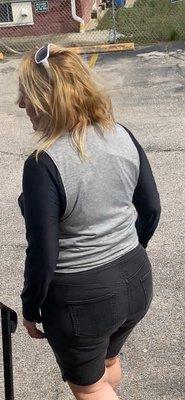 She has a rats nest in the back of her head you want someone like this doing your hair ?? Seriously