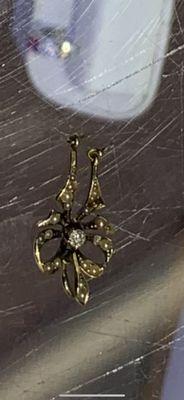 This is the pendant Please comment here if you have seen it or perhaps purchased it