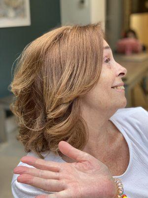 International Hairdresser Sabrina Thompson