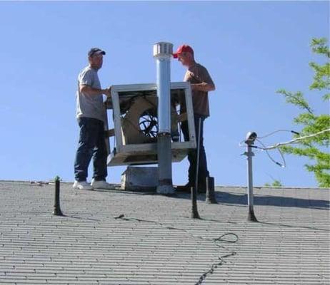 Removing the old swampcooler