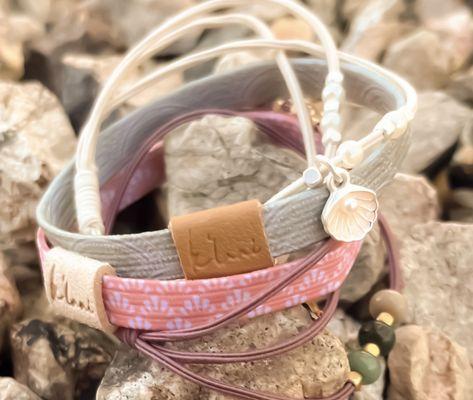 Cute little twists to tie your hair back or wear as a bracelet.