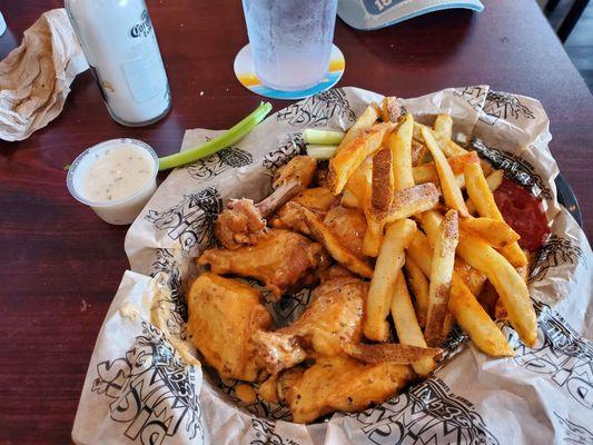Dick's Wings & Grill - Fernandina