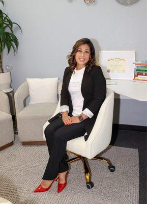 Elicet Gonzalez, AMFT