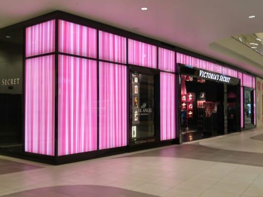 Victoria's Secret & PINK