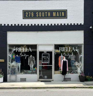 Riella Boutique and Market