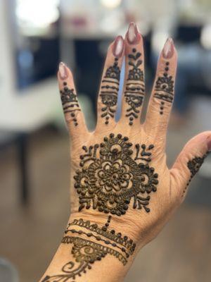 Hanna Tatoo, beautiful results in minutes! Call for appointment