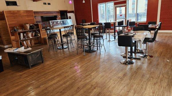 Walt's Sports Bar and Grill