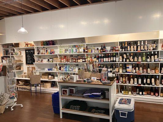 Altadena Beverage and Market