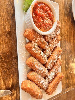 Brewsters Bar & Grill