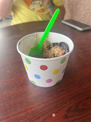 Couldn't wait to dig in! Dulce de Leche Frozen Yogurt mixed with Chocolate Covered Chocolate Frozen Yogurt with all the toppings!