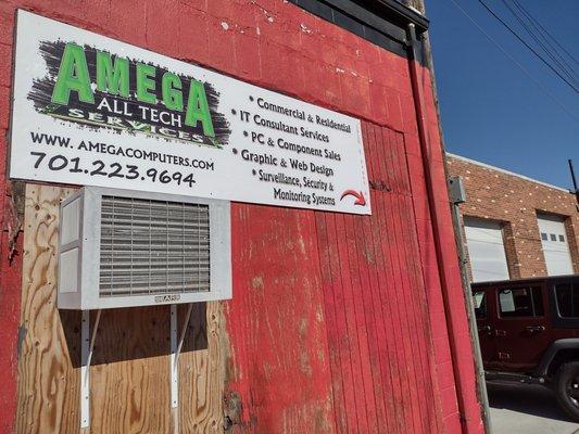 Amega Computers & Design