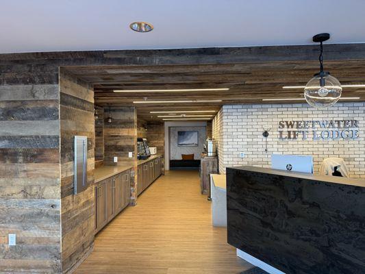 Sweetwater Lift Lodge