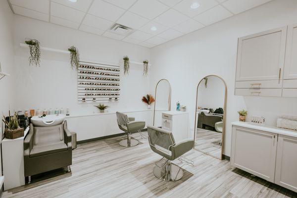Castor & Pollux Salon