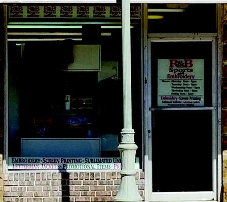 R&B SPORTS & EMBROIDERY