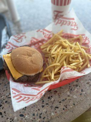 Freddy's Frozen Custard & Steakburgers