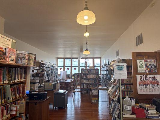 Library stacks with publically accessible computers