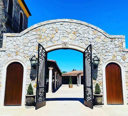 Bacchus Landing (a wine collective) one mile from downtown Healdsburg