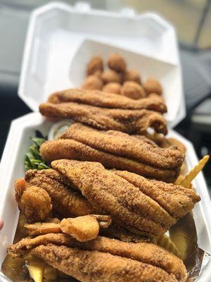 Q's Place Creole Cooking & Seafood