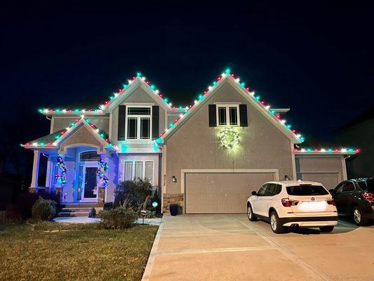 I decided to have the whole roof line lit along with a beautiful wreath above the garage and my pillars wrapped in garland. So happy!!!!