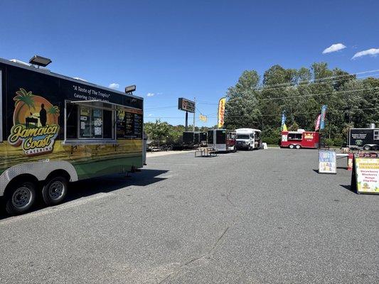 Food Truck Thursday 05/22/2025