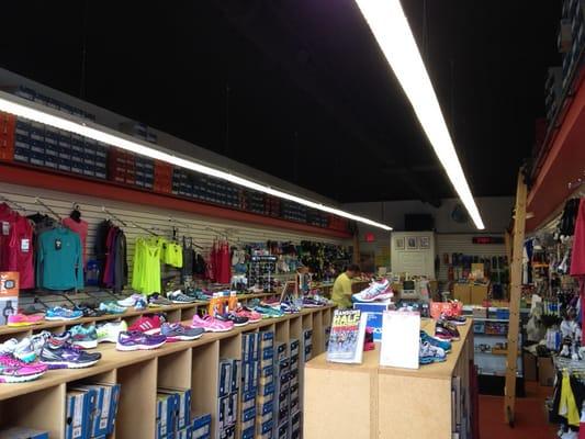 Hansons Running Shop