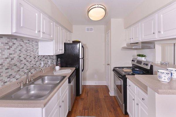 The Grove at Deerwood Apartments