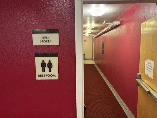 Located inside the Lodge House inn - was closed the week I was here. No idea why or if they will re-open in the future????