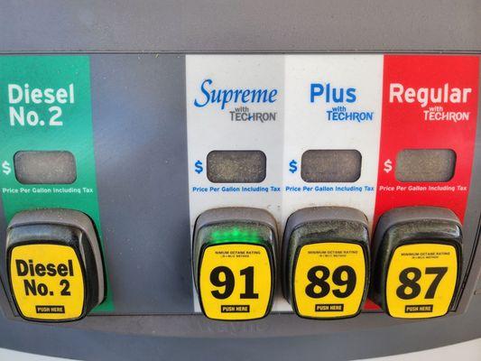 What are you charging for gas? No one can read this