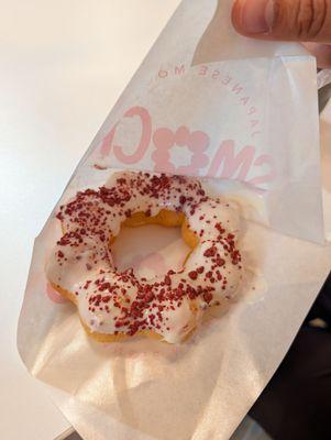 Red velvet mochi donut