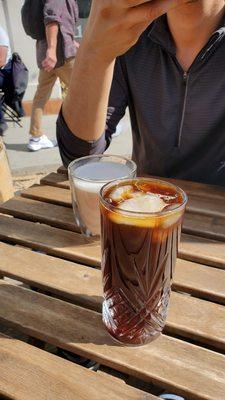 Golden Line Coffee Bar