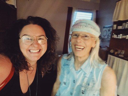 I definitely had the island glow after my Lomilomi massage. :)