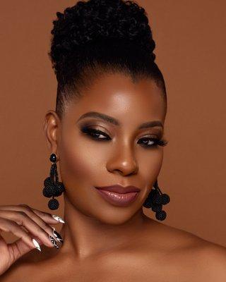 Queen Charming Beauty