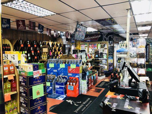 Top Hat Liquor Store