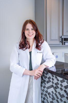 Green Lake Cosmetic Dentistry is lead by Dr. Cherryl Ellison.