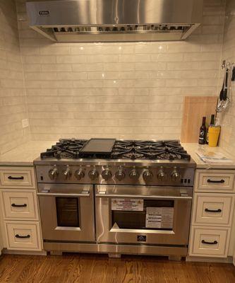 New range installation in Hawthorn Woods, IL