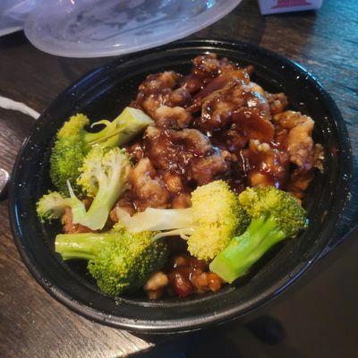 Ditmars Dragon & Phoenix