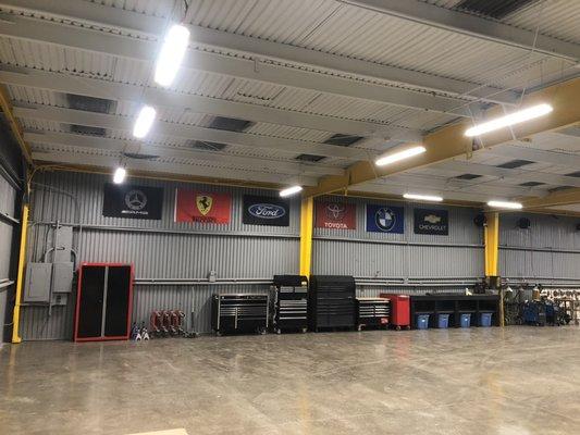 Inside Reliance Auto Collision