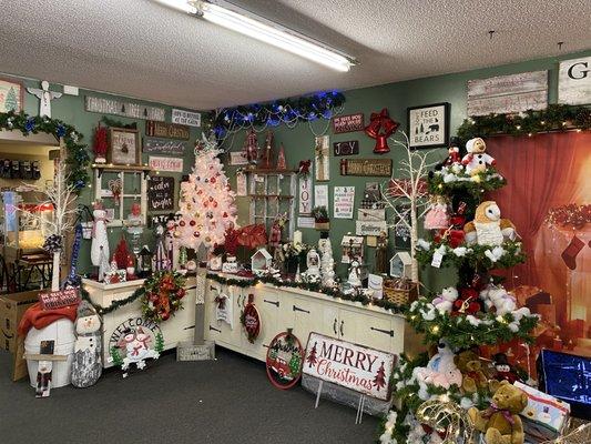 Wojtusik Nursery Garden Center & Christmas Shop