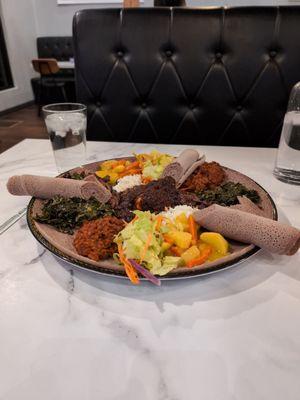 Meat and veggie plate for 2