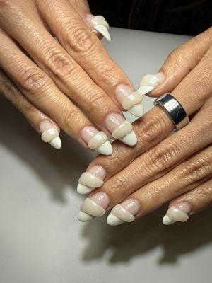 Polished Nail Bar